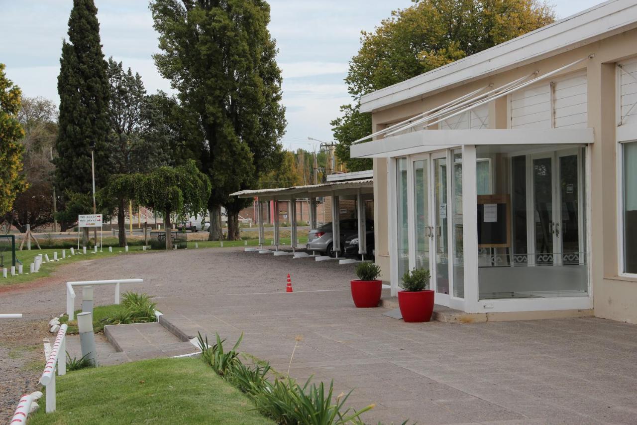 Motel A.C.A. Cipolletti Dış mekan fotoğraf